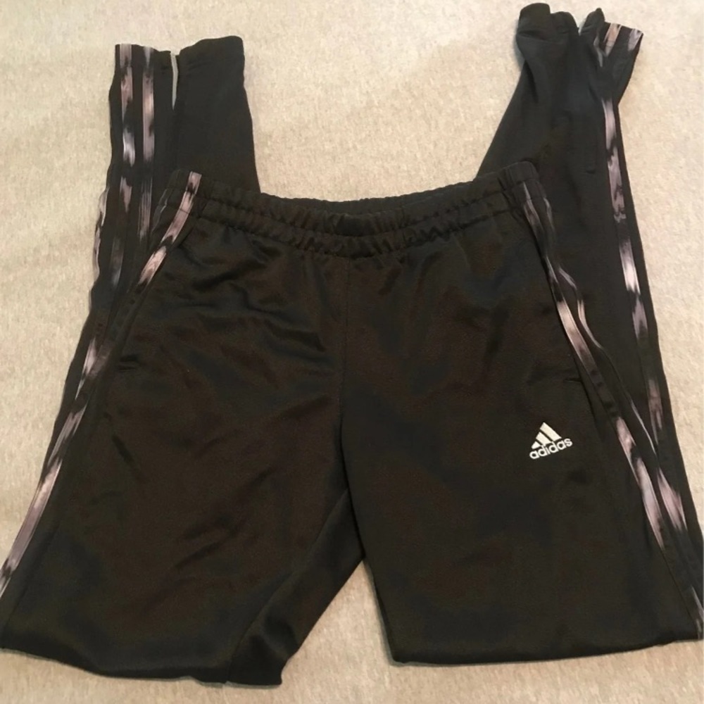 Adidas sweatpants